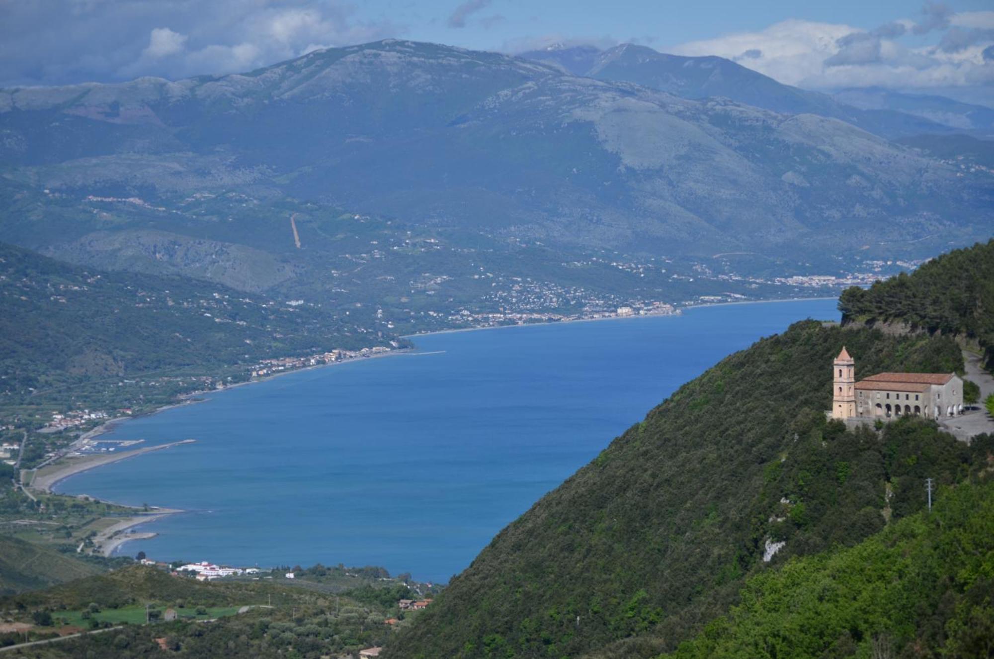 Вилла Tre Borghi Сан-Джованни-а-Пиро Экстерьер фото